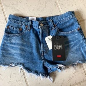 Levi 501 shorts mid-rise
